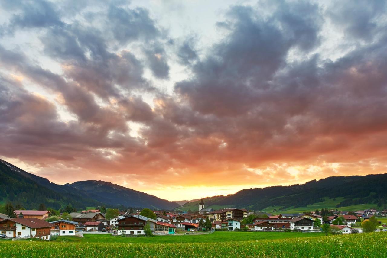 Hotel Hohenfels Tannheim Eksteriør bilde